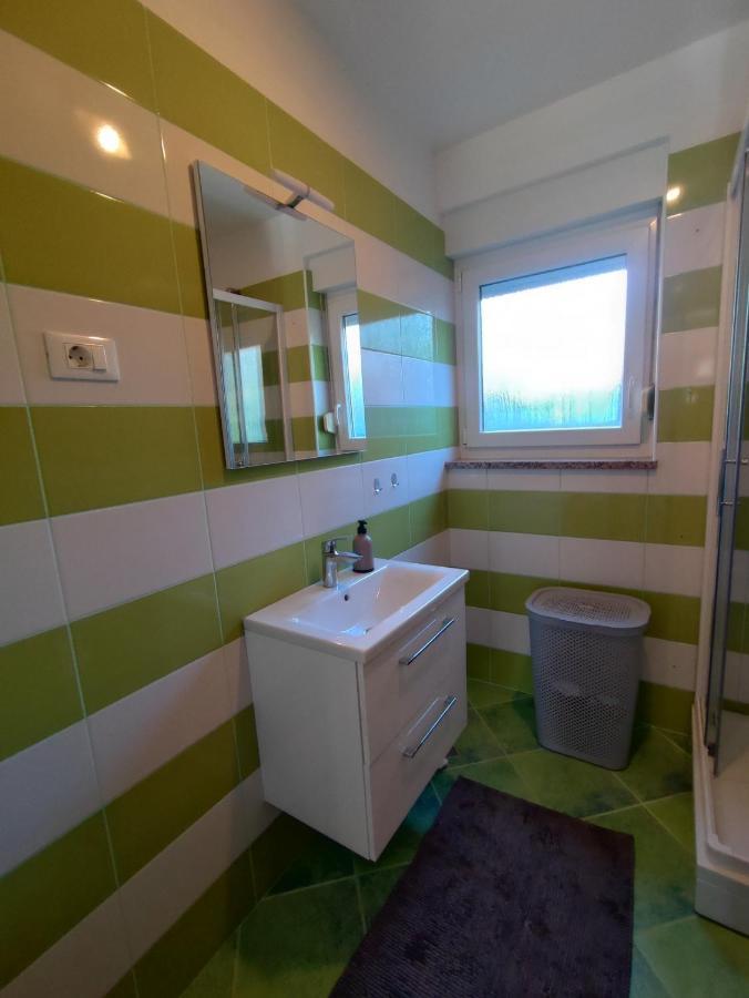 Villa Maya Liznjan Bagian luar foto