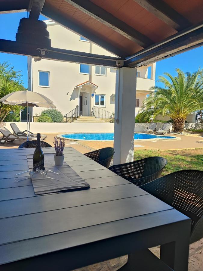 Villa Maya Liznjan Bagian luar foto
