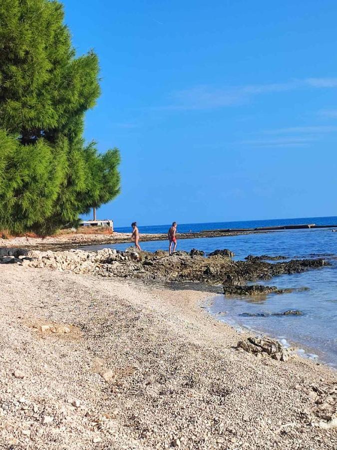 Villa Maya Liznjan Bagian luar foto